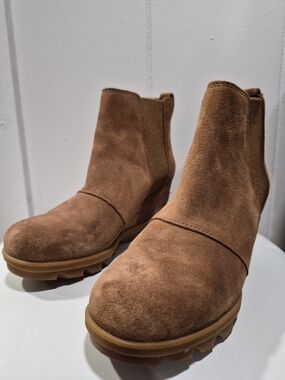 Sorel Tan Suede Boots